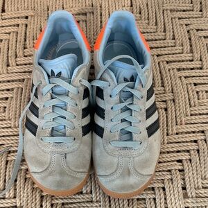 Adidas kids  Light Gray Sneakers with Black Stripes